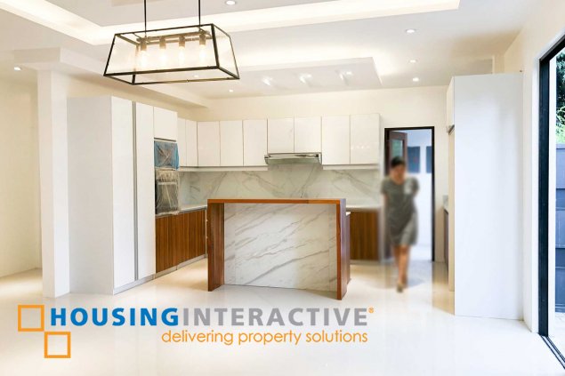 4br bel air duplex for rent lease unfurnished modern in makati house and lot near dasmarinas village, urdaneta village, forbes park, magallanes village, san lorenzo village bel-air two-storey house residence