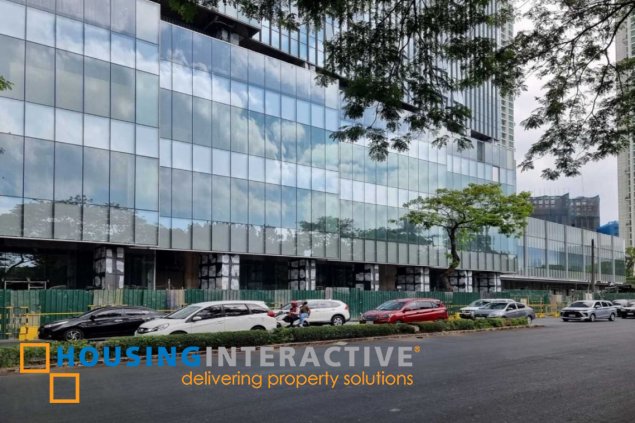 for sale 2br unit with parking slots in park central