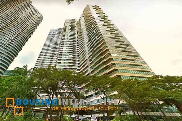 loft type unit for sale in one rockwell east