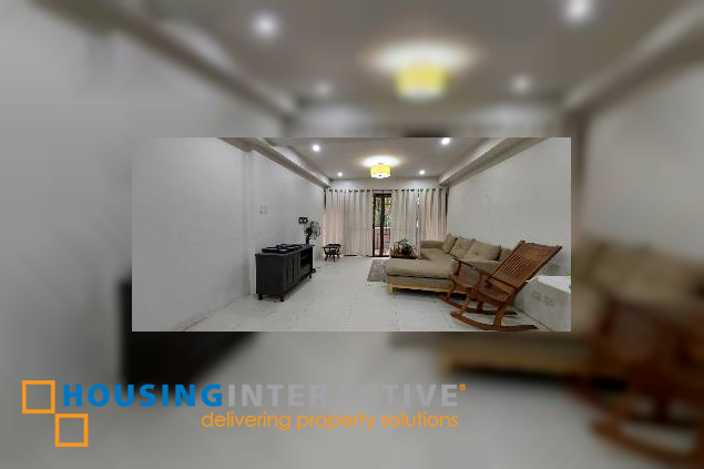 3br unit with parking for sale in galeria de magallanes