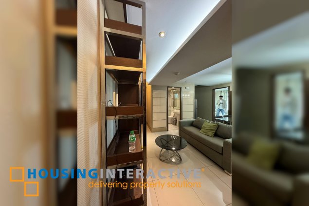 2br for sale in aston at two serendra