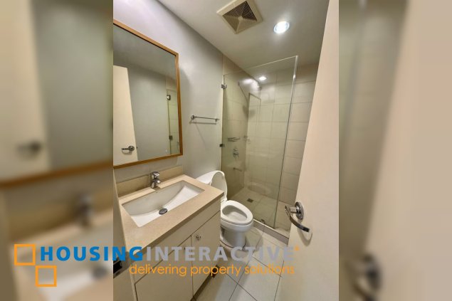 fully furnished 2br unit with parking for lease in one rockwell