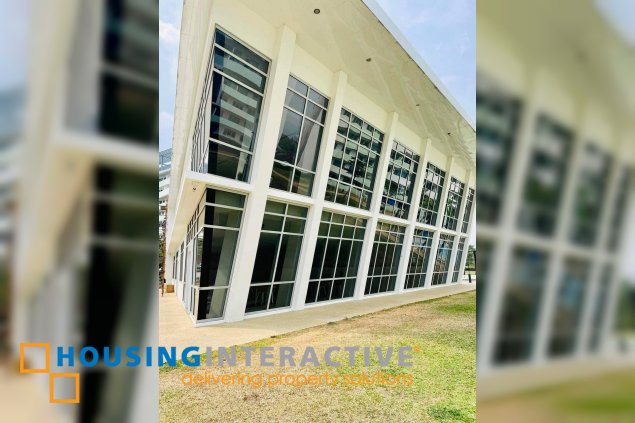 unfurnished 1 br condominium unit with 1 parking slot in the residences at commonwealth for sale