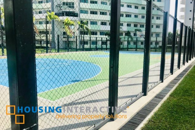 unfurnished 1 br condominium unit with 1 parking slot in the residences at commonwealth for sale