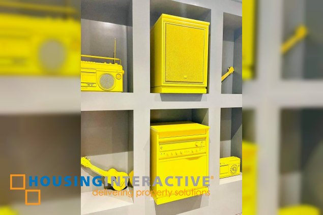 unfurnished 1 br condominium unit with 1 parking slot in the residences at commonwealth for sale