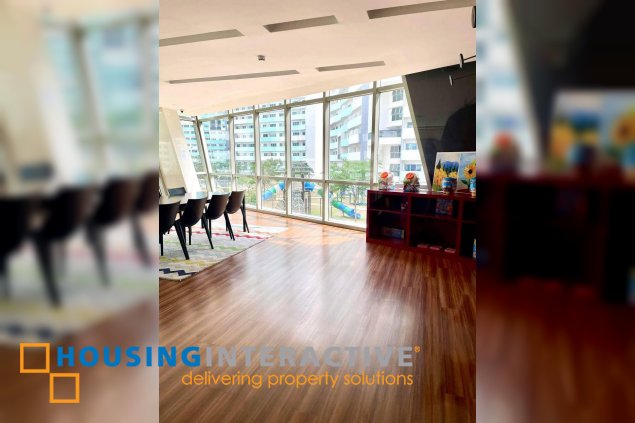 unfurnished 1 br condominium unit with 1 parking slot in the residences at commonwealth for sale