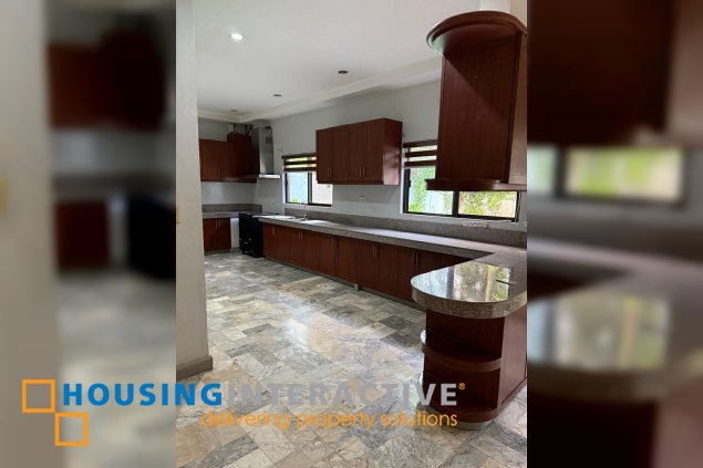 𝐇𝐎𝐔𝐒𝐄 & 𝐋𝐎𝐓 𝐅𝐎𝐑 𝐒𝐀𝐋𝐄: 𝐕𝐀𝐋𝐋𝐄 𝐕𝐄𝐑𝐃𝐄 𝟔 𝐏𝐀𝐒𝐈𝐆 𝐂𝐈𝐓𝐘