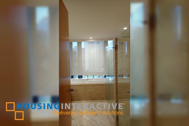 𝐅𝐎𝐑 𝐋𝐄𝐀𝐒𝐄: 𝐄𝐒𝐒𝐄𝐍𝐒𝐀 𝐂𝐀𝐌𝐄𝐑𝐎𝐍 𝟑𝐁𝐑