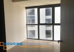 𝐅𝐎𝐑 𝐋𝐄𝐀𝐒𝐄: 𝐔𝐏𝐓𝐎𝐖𝐍 𝐑𝐈𝐓𝐙 𝟒𝐁𝐑