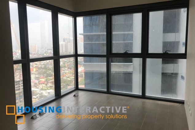 𝐅𝐎𝐑 𝐋𝐄𝐀𝐒𝐄: 𝐔𝐏𝐓𝐎𝐖𝐍 𝐑𝐈𝐓𝐙 𝟒𝐁𝐑