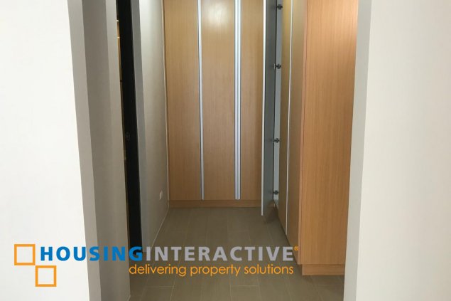 𝐅𝐎𝐑 𝐋𝐄𝐀𝐒𝐄: 𝐔𝐏𝐓𝐎𝐖𝐍 𝐑𝐈𝐓𝐙 𝟒𝐁𝐑