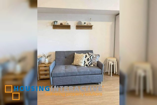 𝐅𝐎𝐑 𝐋𝐄𝐀𝐒𝐄: 𝐈𝐂𝐎𝐍 𝐏𝐋𝐀𝐙𝐀 𝐒𝐓𝐔𝐃𝐈𝐎 𝐔𝐍𝐈𝐓