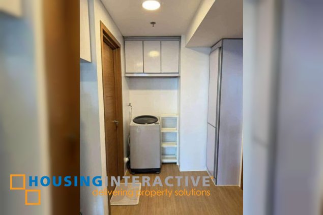 𝐅𝐎𝐑 𝐋𝐄𝐀𝐒𝐄: 𝐈𝐂𝐎𝐍 𝐏𝐋𝐀𝐙𝐀 𝐒𝐓𝐔𝐃𝐈𝐎 𝐔𝐍𝐈𝐓