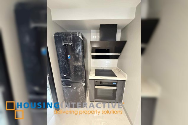 2br unit for lease in uptown arts residences