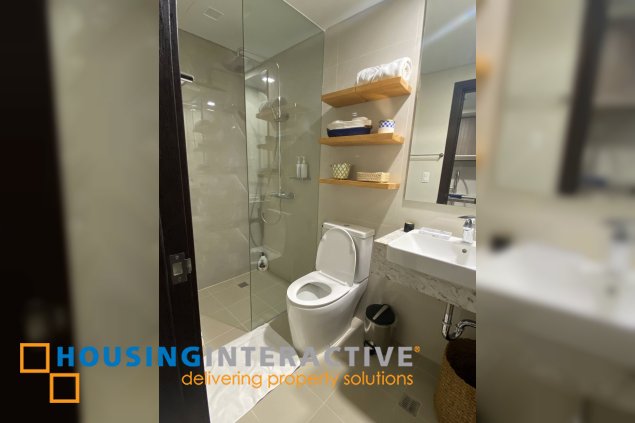 for rent: brand new 1br condo – park mckinley west, taguig