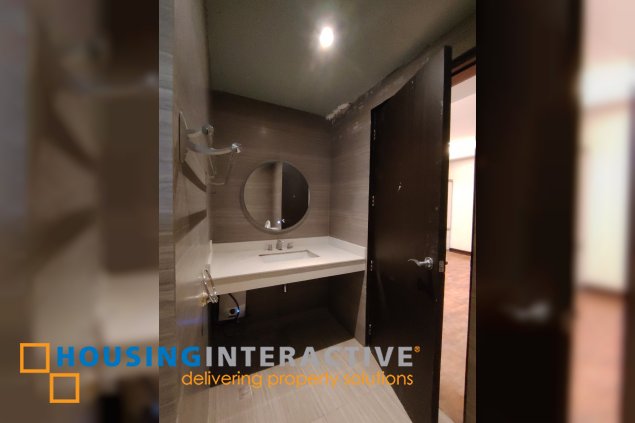 4br house for rent in south forbes park