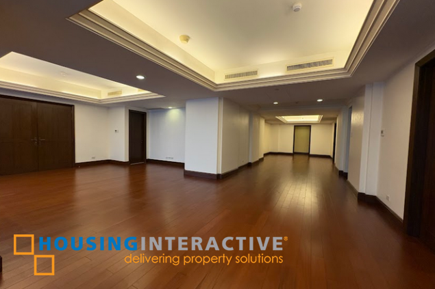 semi-furnished 4br unit with parking for lease in discovery primea