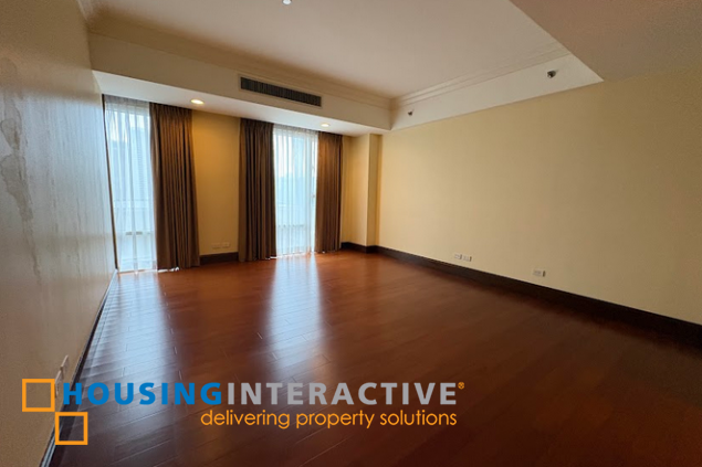 semi-furnished 4br unit with parking for lease in discovery primea