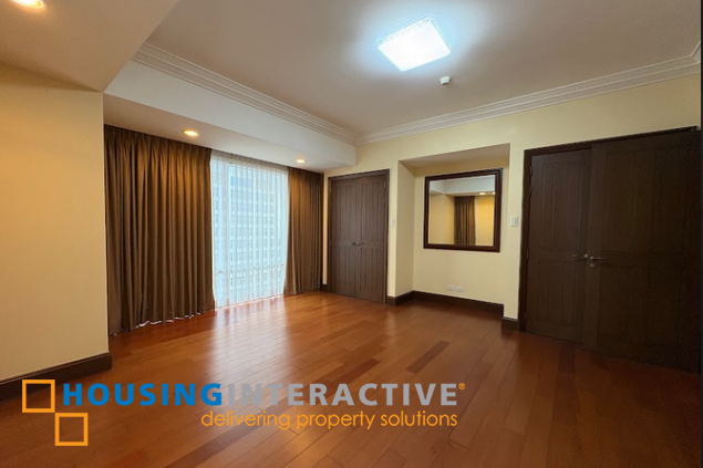 semi-furnished 4br unit with parking for lease in discovery primea