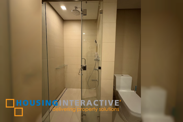 semi-furnished 3br unit with parking for lease in garden towers