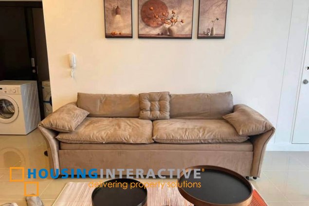 fully furnished 1br unit with parking for lease in west gallery place
