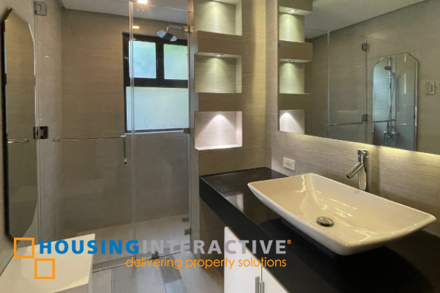for sale 3br unit in mckinley hills, taguig