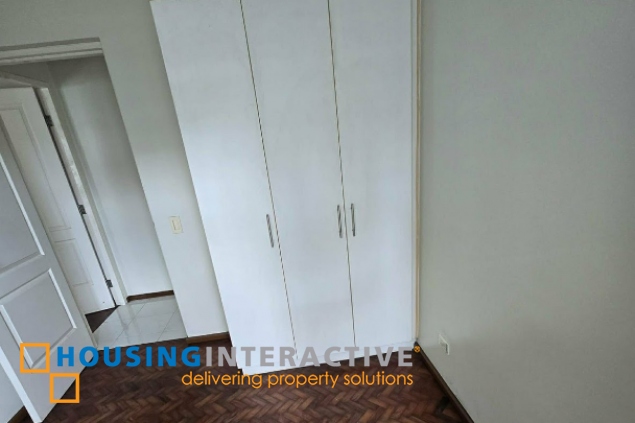 2 br unit with parking for sale in two serendra