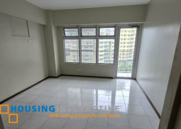 2 br unit with parking for sale in two serendra