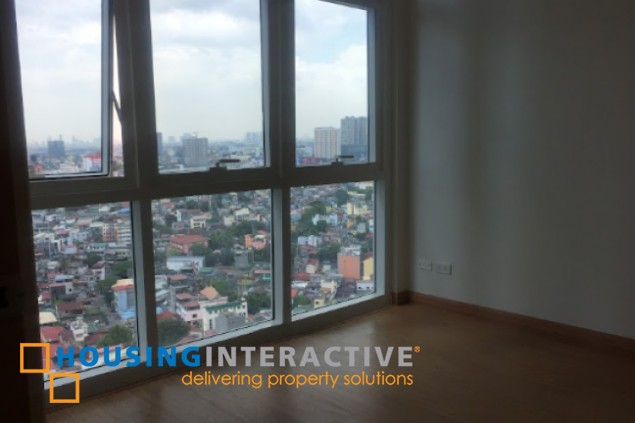 1br unit with balcony for sale in park avenue, bgc
