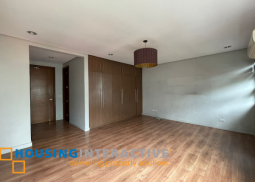 for sale 3-storey townhouse in quezon city