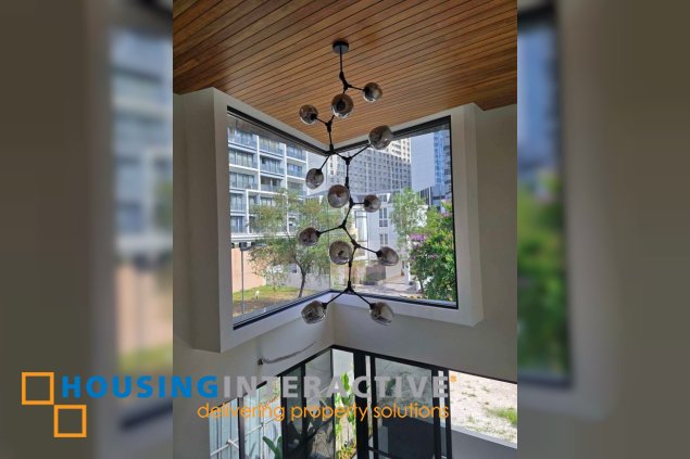 mckinley west village for lease and sale