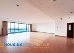 semi furnished 3br condo unit for rent at the regent parkway bgc