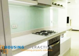 fully furnished 2br condo unit for rent at 8 forbestown road bgc