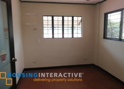 newly renovated 4br house and lot at merville