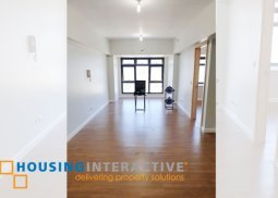 unfurnished one bedroom unit for sale at the sandstone, portico